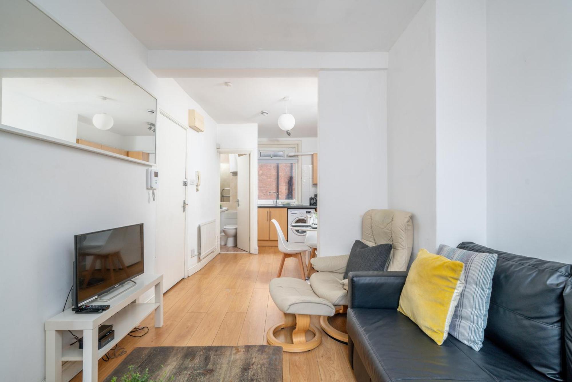 Carnaby & Oxford Street - Central Soho - One Bedroom - Double Bed & Sofabed ลอนดอน ภายนอก รูปภาพ