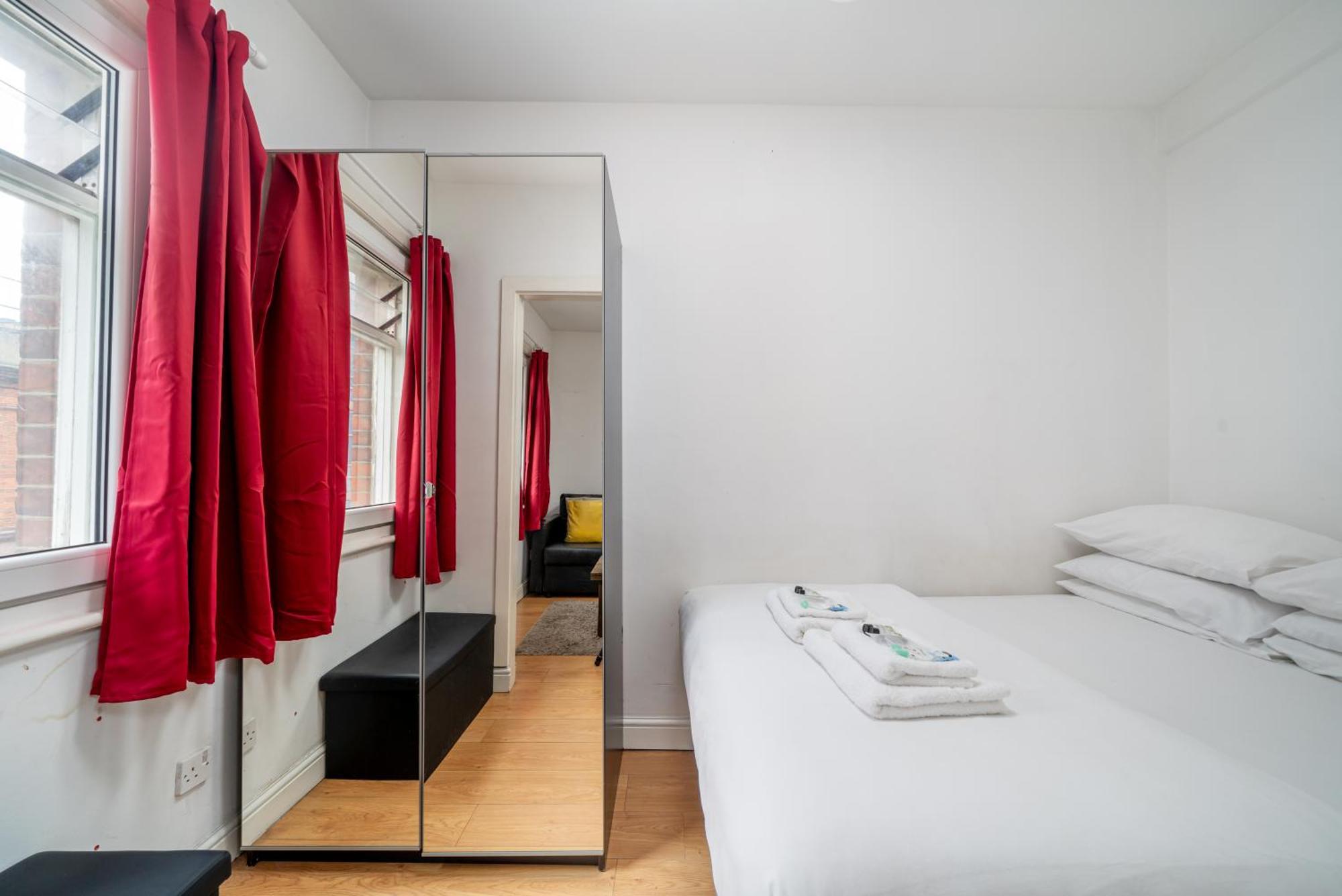 Carnaby & Oxford Street - Central Soho - One Bedroom - Double Bed & Sofabed ลอนดอน ภายนอก รูปภาพ