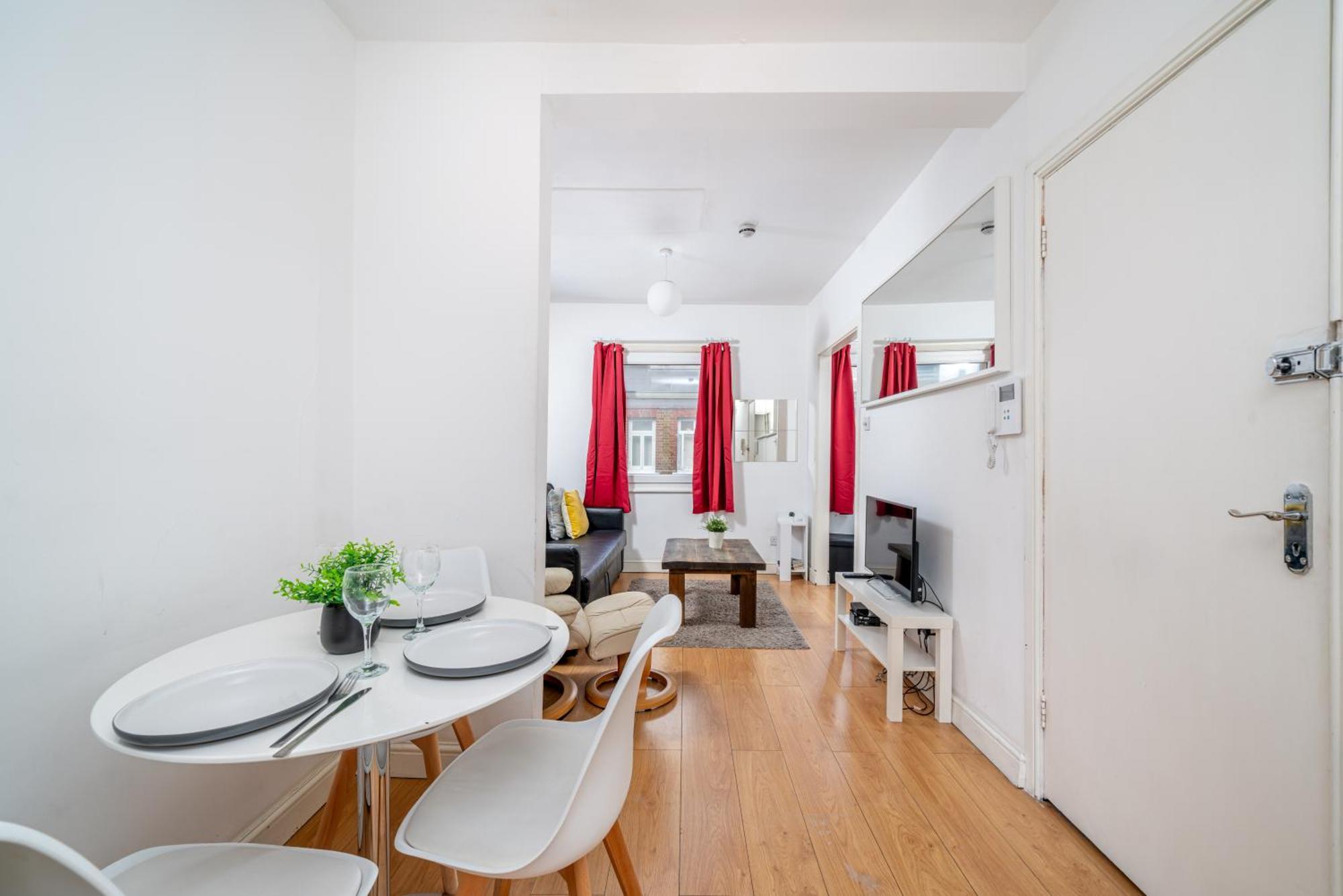 Carnaby & Oxford Street - Central Soho - One Bedroom - Double Bed & Sofabed ลอนดอน ภายนอก รูปภาพ