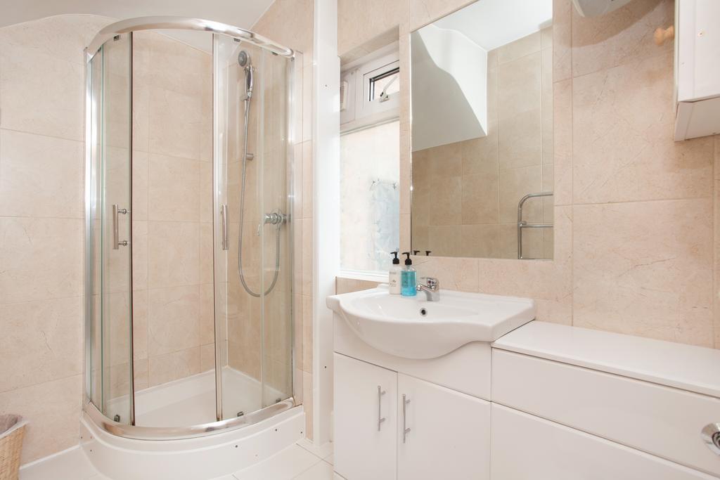 Carnaby & Oxford Street - Central Soho - One Bedroom - Double Bed & Sofabed ลอนดอน ภายนอก รูปภาพ